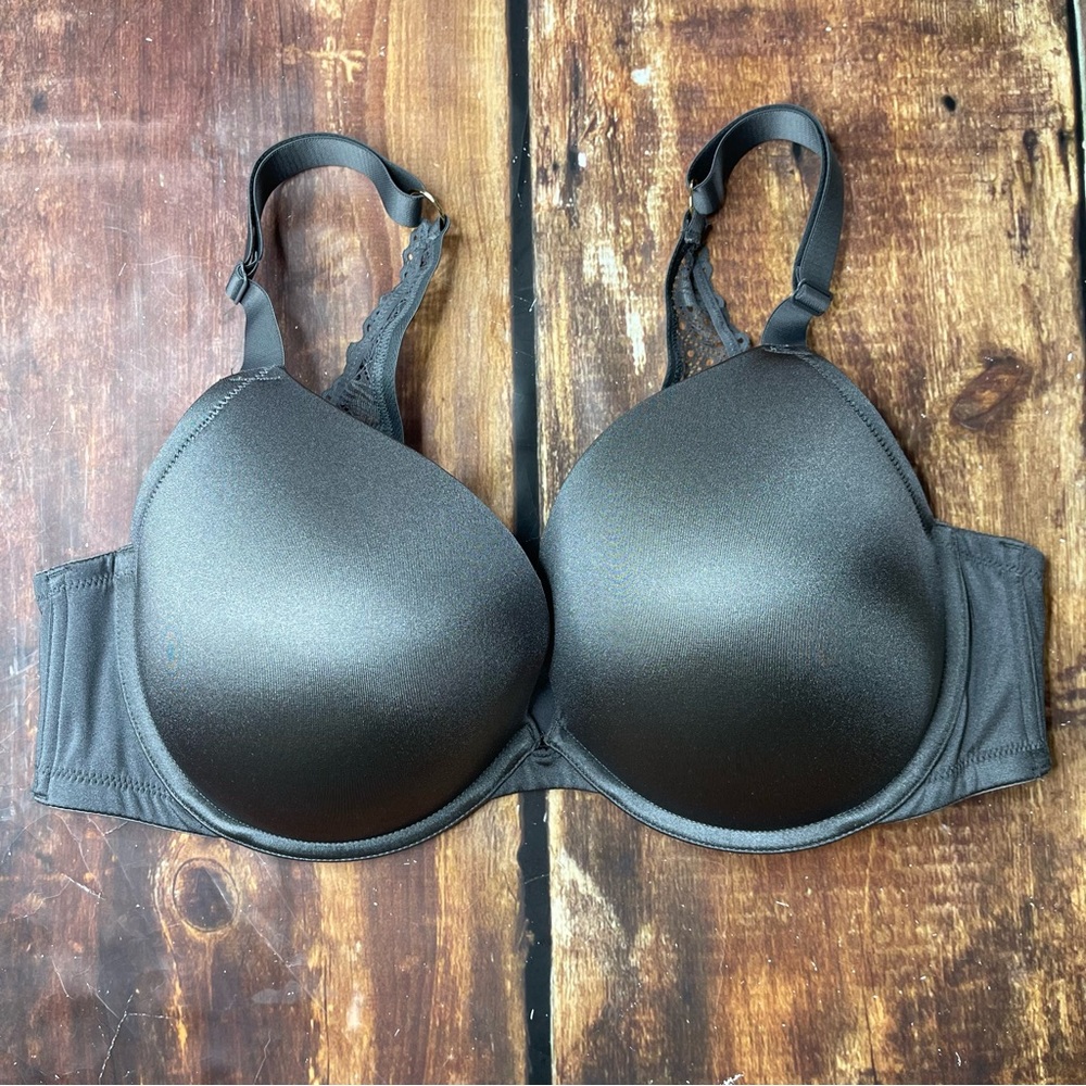 Lane Bryant Cacique Bra. 42DD Boost Plunge.